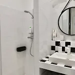 Apartamento Quiétude - Calme Avec Vue Jardin En Hyper Centre De Niza